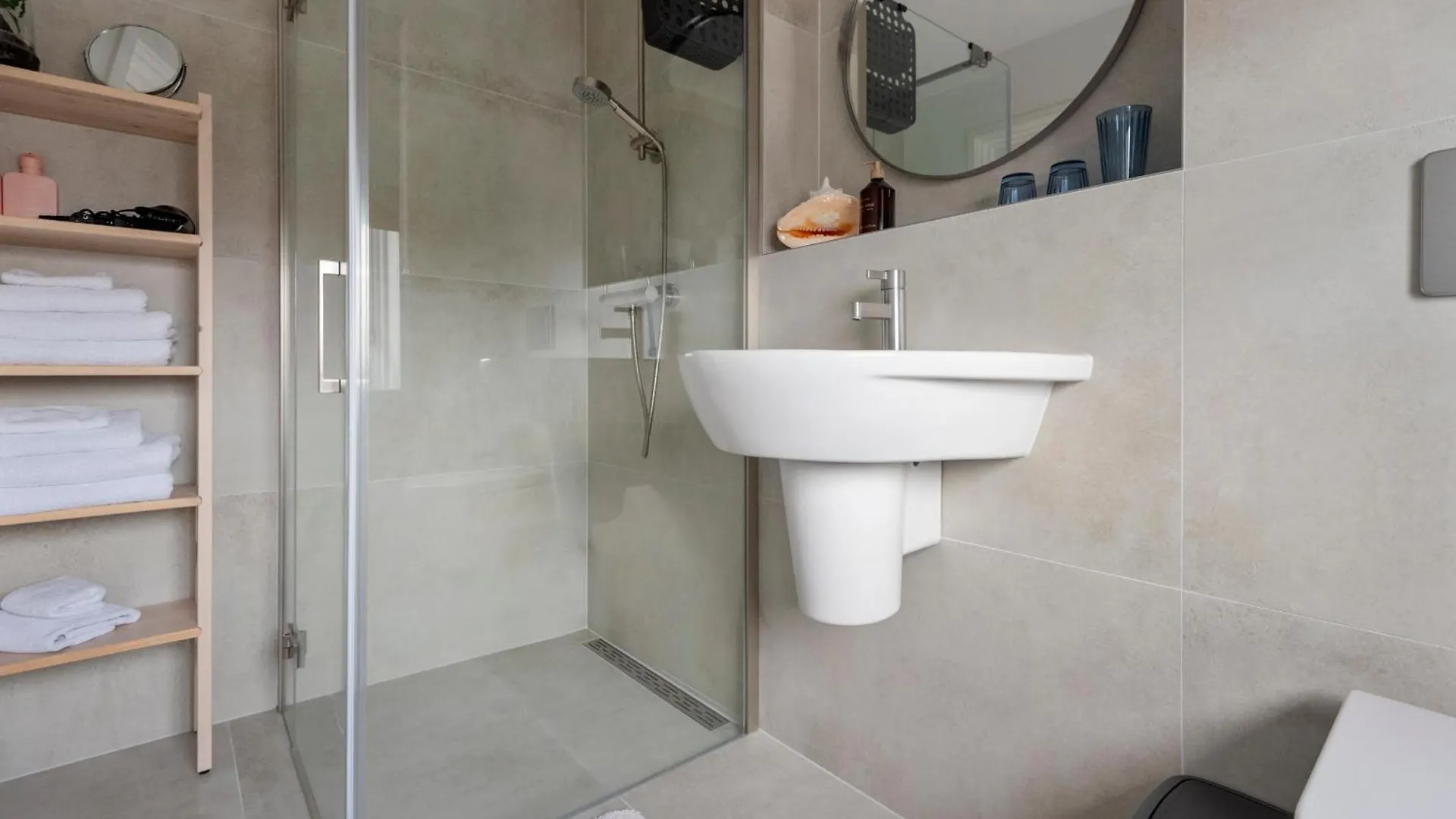 זנדוורט Appartement Zuid 5 0*,