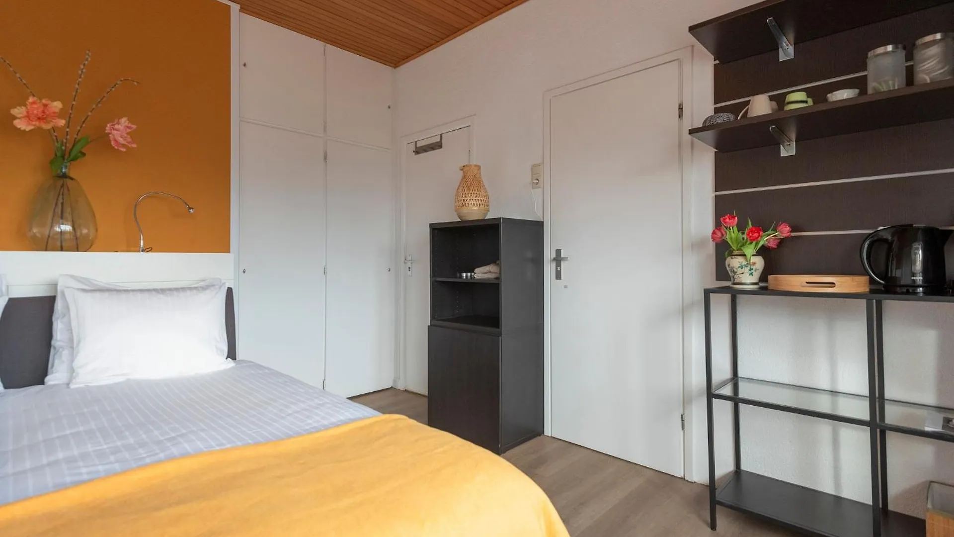 זנדוורט Appartement Zuid 5 דירה